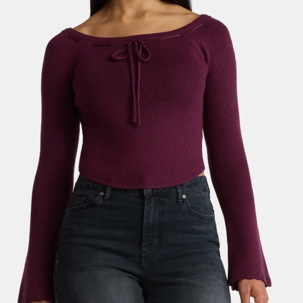 Madden NYC Women's Ribbon Top with Long Sleeves - Picture 4 of 5